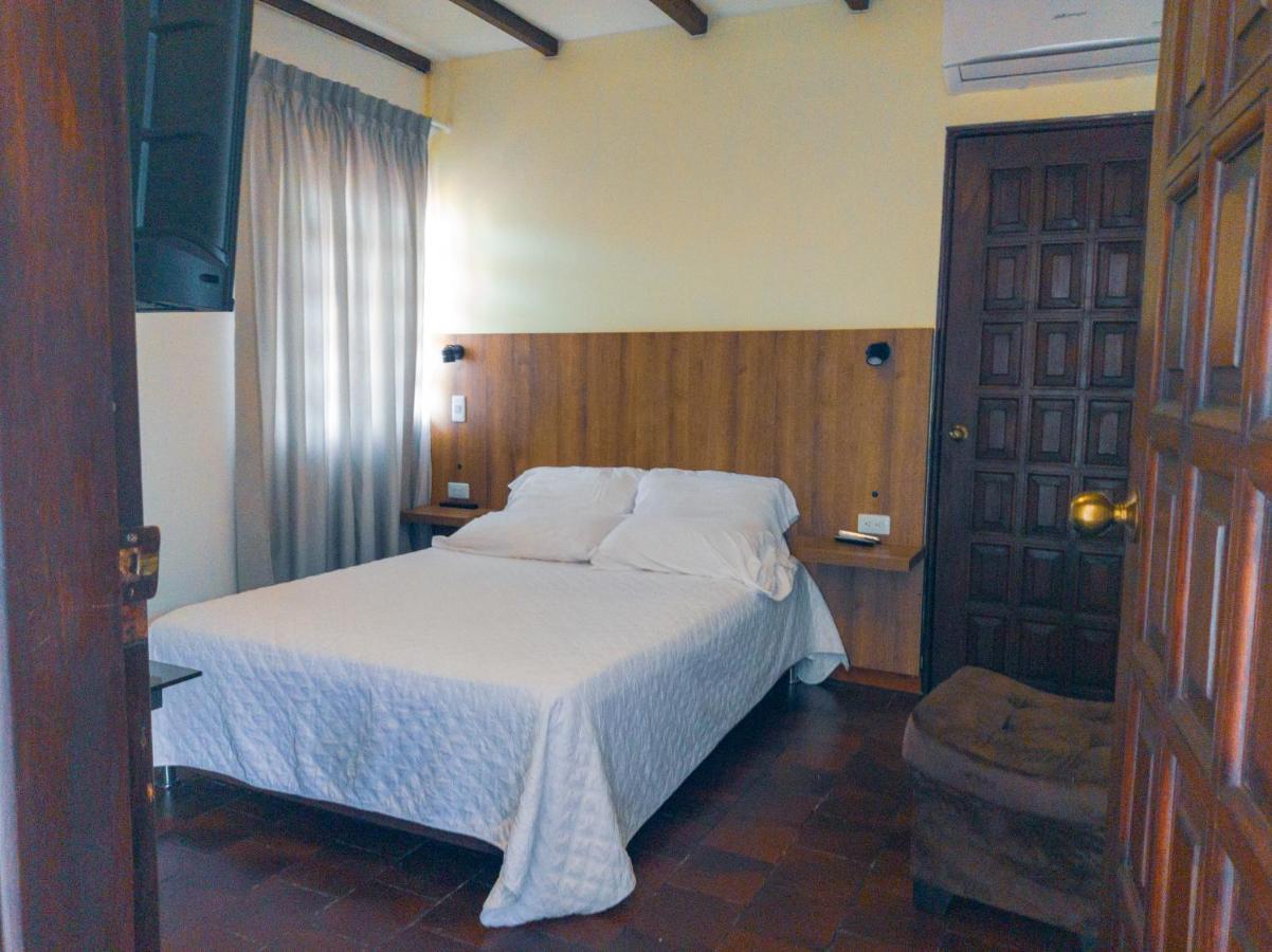 Hotel Boutique La Casa De Piedra كالي المظهر الخارجي الصورة