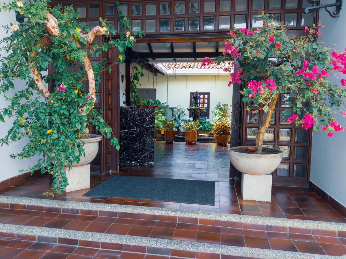 Hotel Boutique La Casa De Piedra كالي المظهر الخارجي الصورة